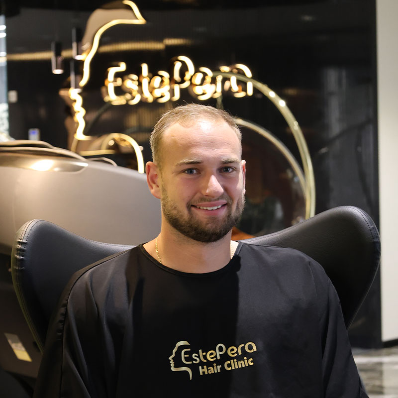 استخدام القبعة بعد زراعة الشعر